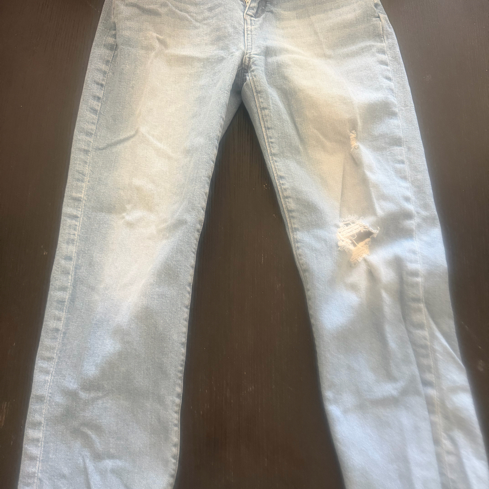 LOFT Petite Modern Skinny Jeans Size 0 Light Wash Distressed Denim